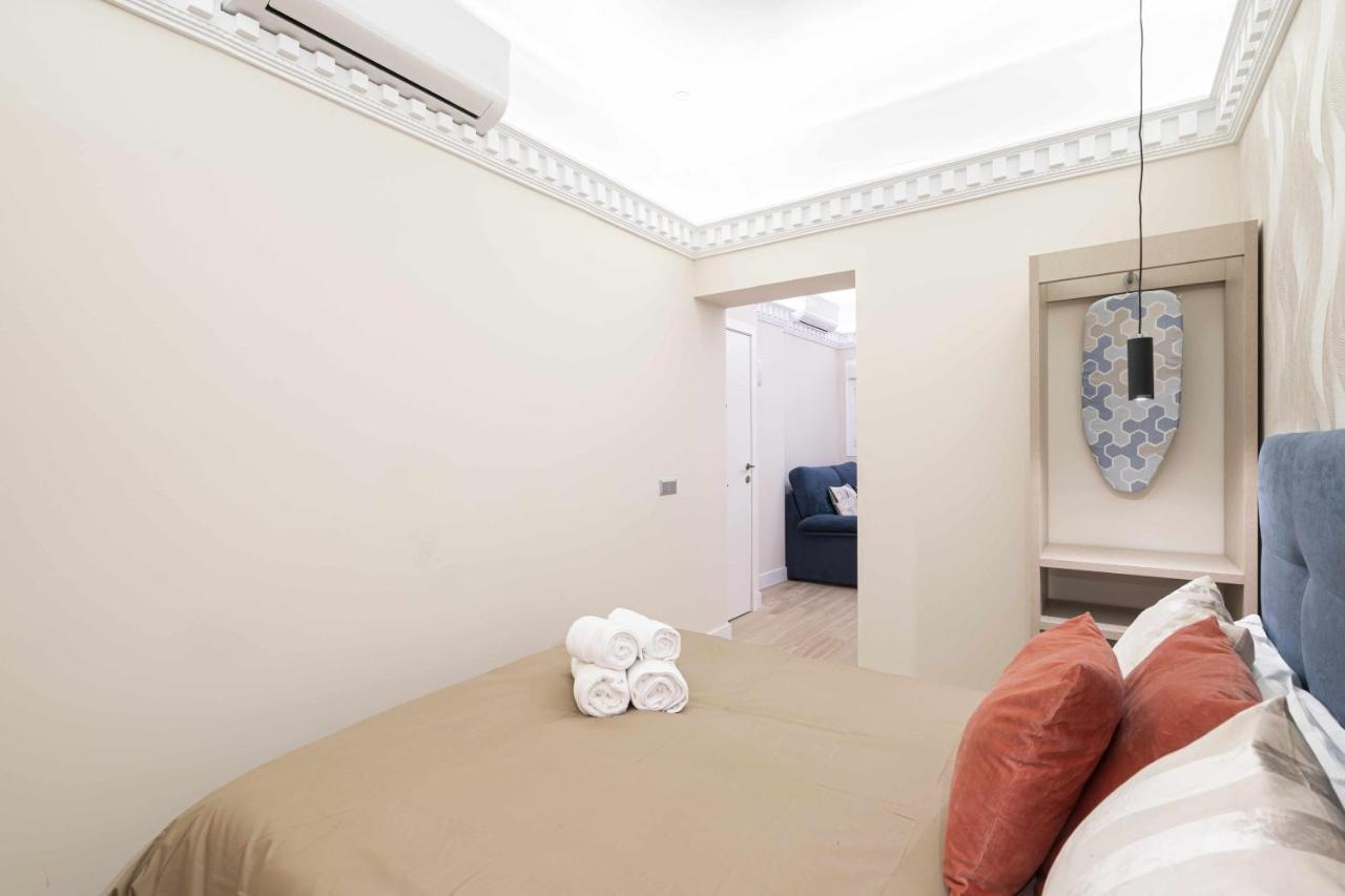 Reformado Decorado Centrico 1 Dormitorio Madrid Exterior photo